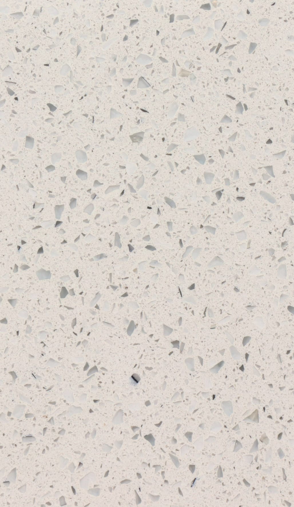 Textura del cuarzo Helsinki de Santa Margherita, agregado cristalino sobre fondo blanco