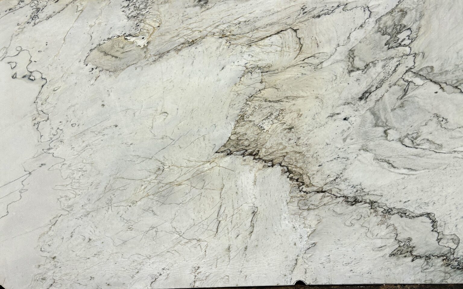 Plancha completa de Statuarieto, 320 × 192 cm