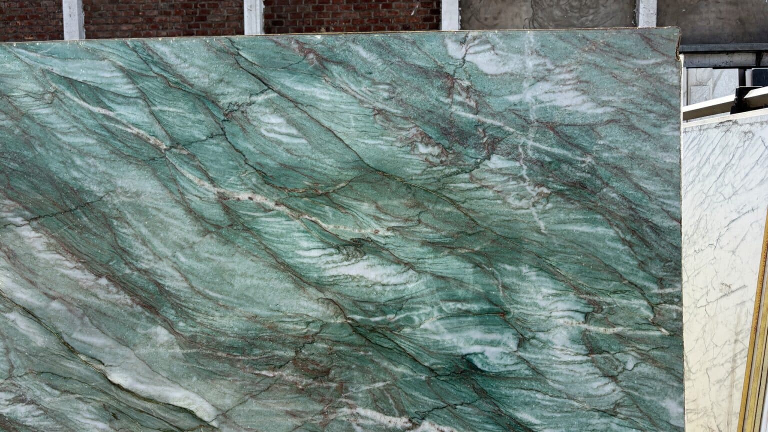La plancha de Verde Gaya de cerca